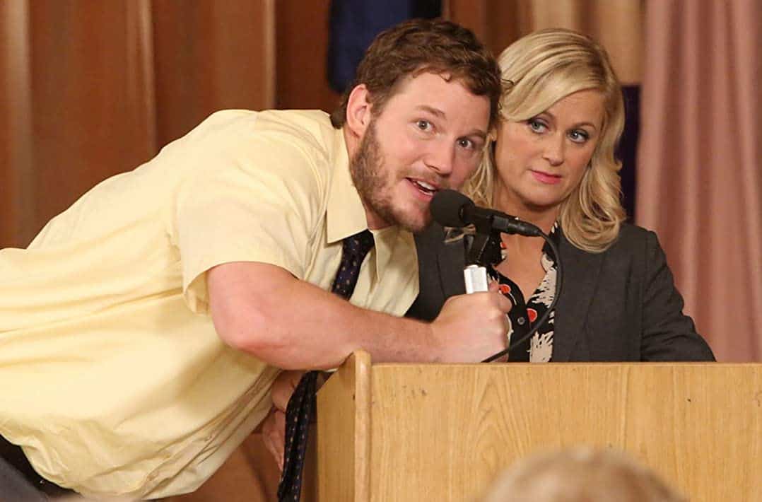 Amy Poehler and Chris Pratt in Parks and Recreation (2009)