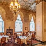 Kentucky: Lobby Bar & Grill at the Brown Hotel, Louisville