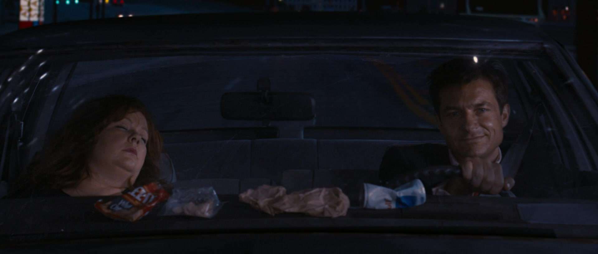 Jason Bateman and Melissa McCarthy in Identity Thief (2013)