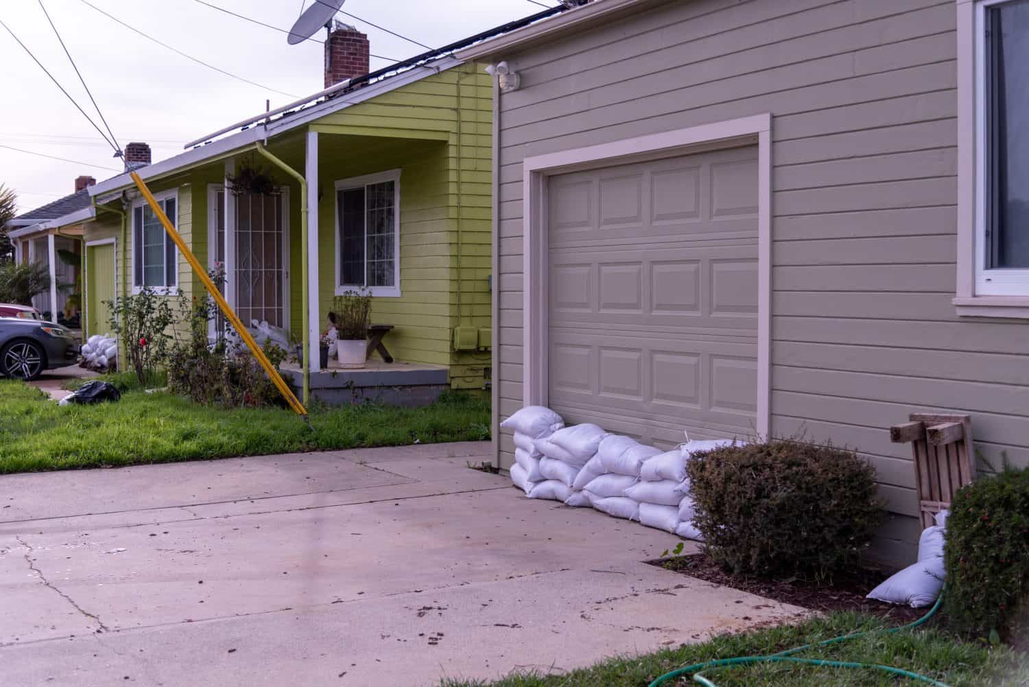 Santa Cruz County, Watsonville, CA, USA on January 12, 2023. Destruction, sandbags keep out water; flooding houses in the area between the Passaro River and the Sausipuedes River, storm