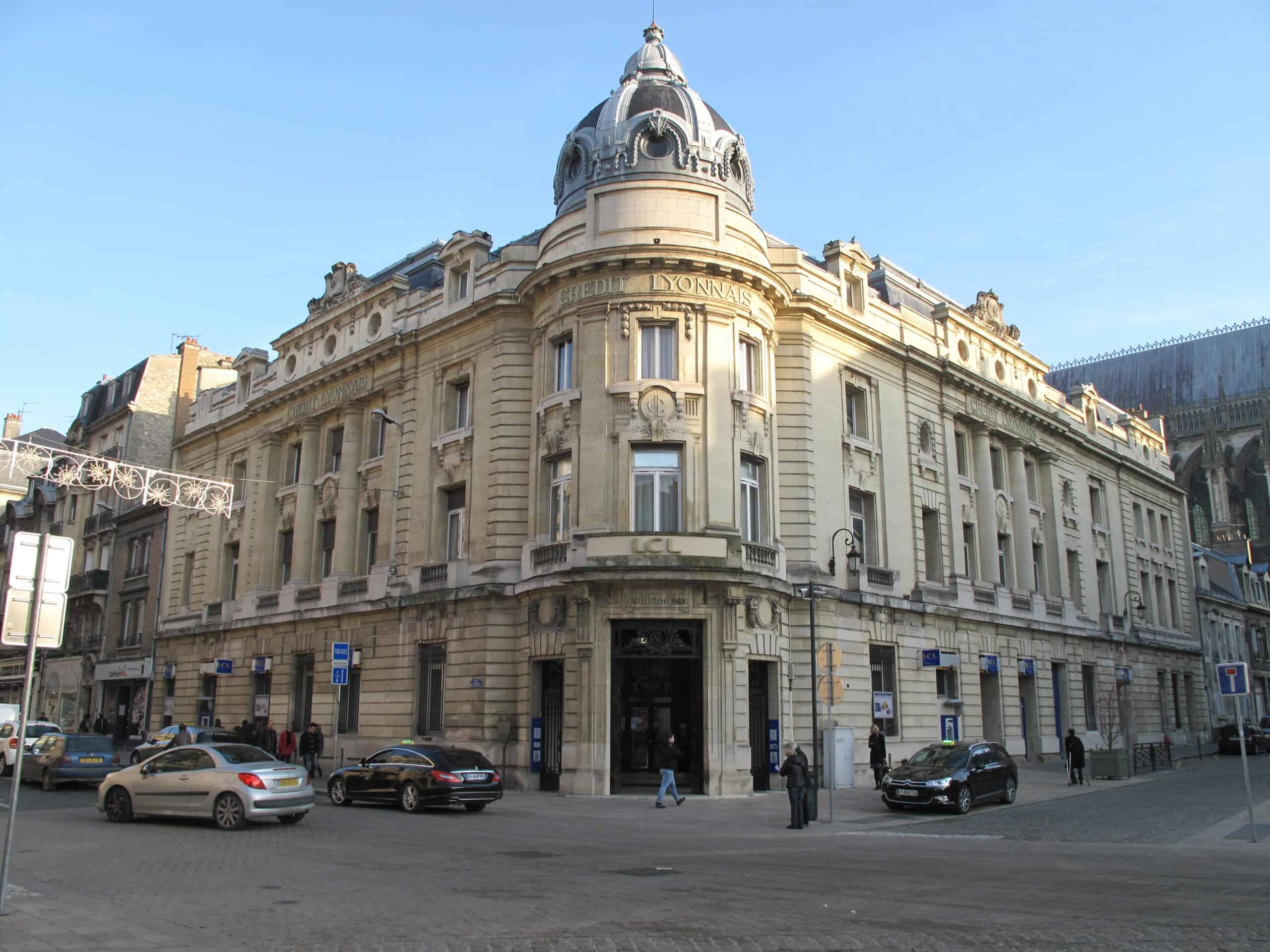 14. Le Crédit Lyonnais