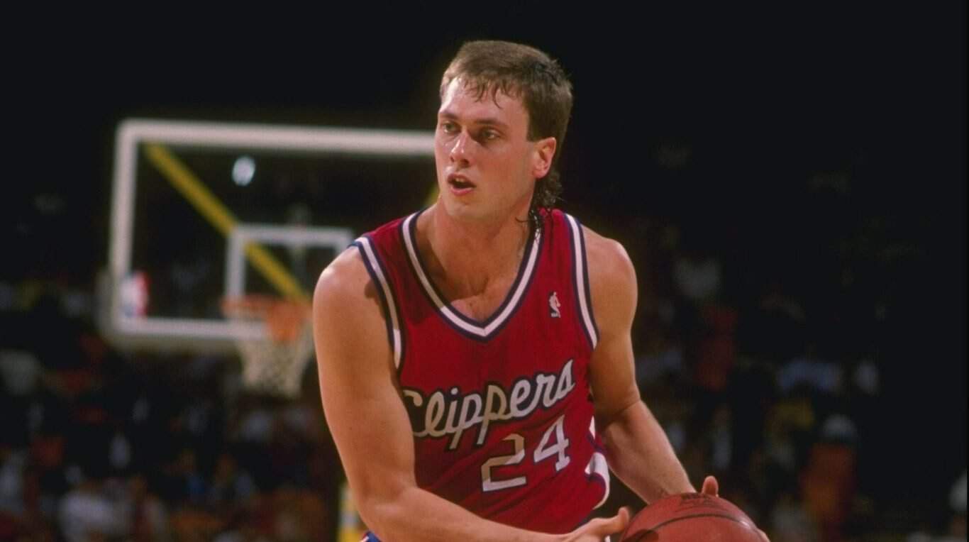 7. Joe Wolf