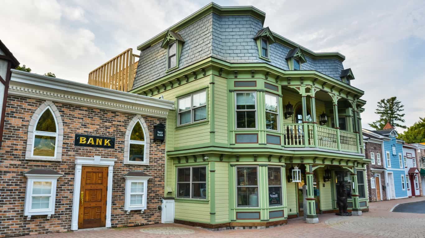 31. Carroll County, NH