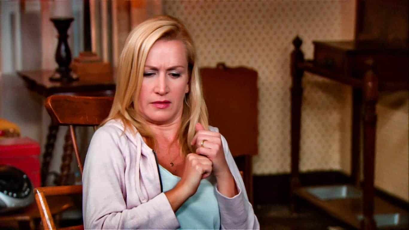Angela Kinsey