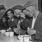 Soup and bread (1935)