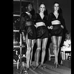 Twiggy (center) and two other models