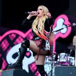 Avril Lavigne & Lil Mama – Girlfriend (Remix)