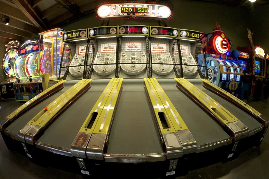 Fun Spot Arcade – Mall-Based Fun