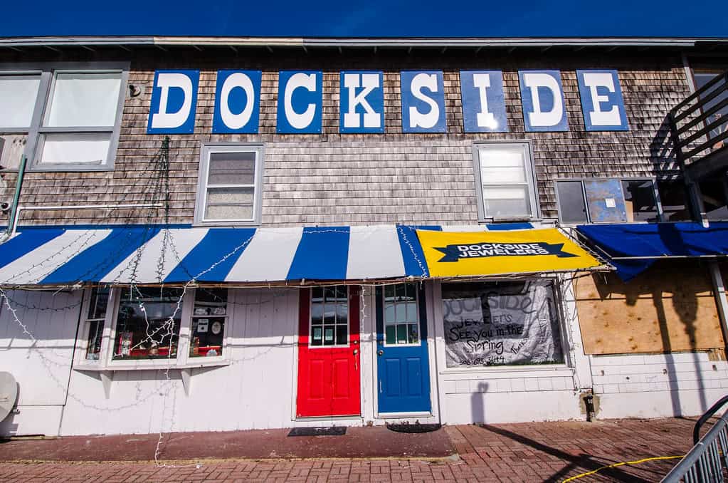 Massachusetts: Vineyarders