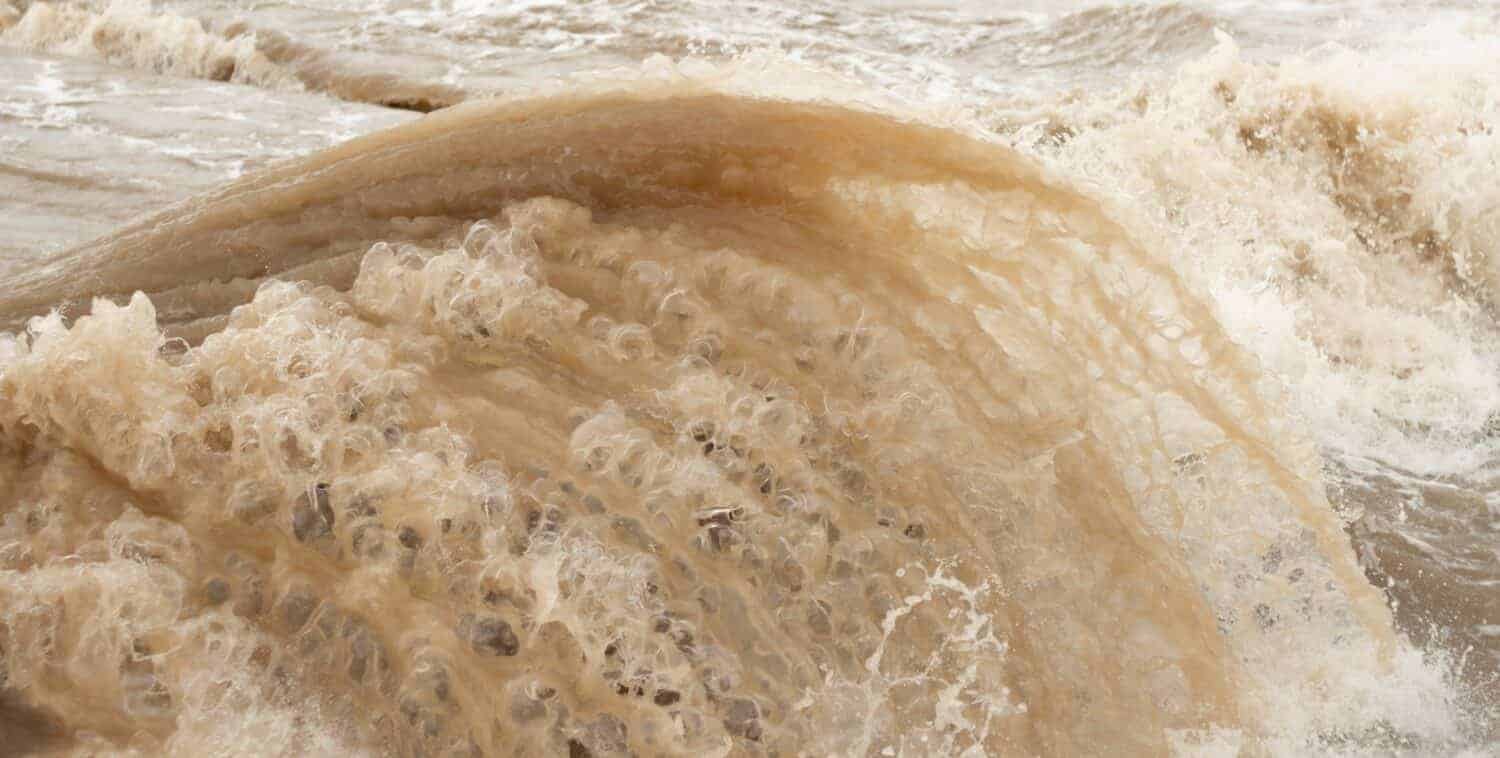 Powerful Avalanches of Water