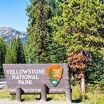Where is Yellowstone Lake?