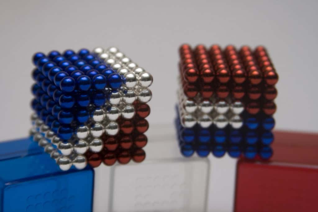 Buckyballs/High-Powered Magnets