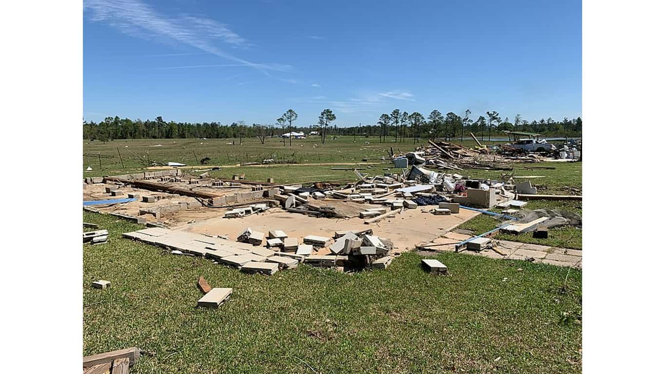 15. Central Tornado Outbreak and Eastern Severe Weather