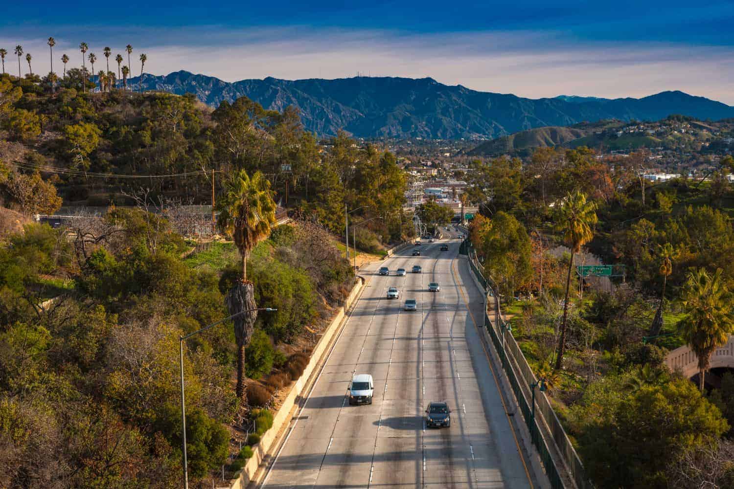6. 7th Street and San Julian Street (Los Angeles)