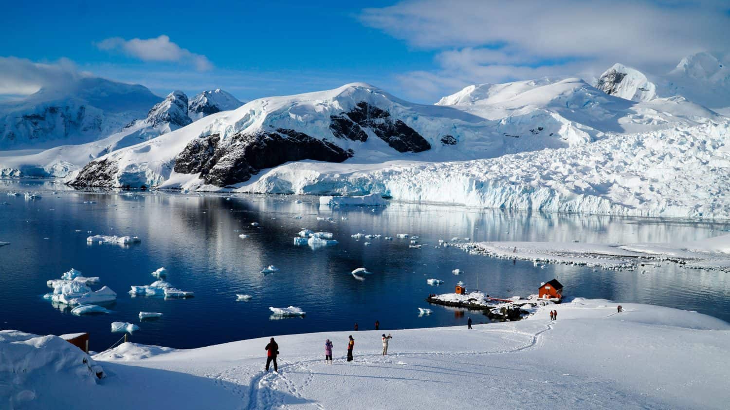 1. Antarctica is VERY Cold….
