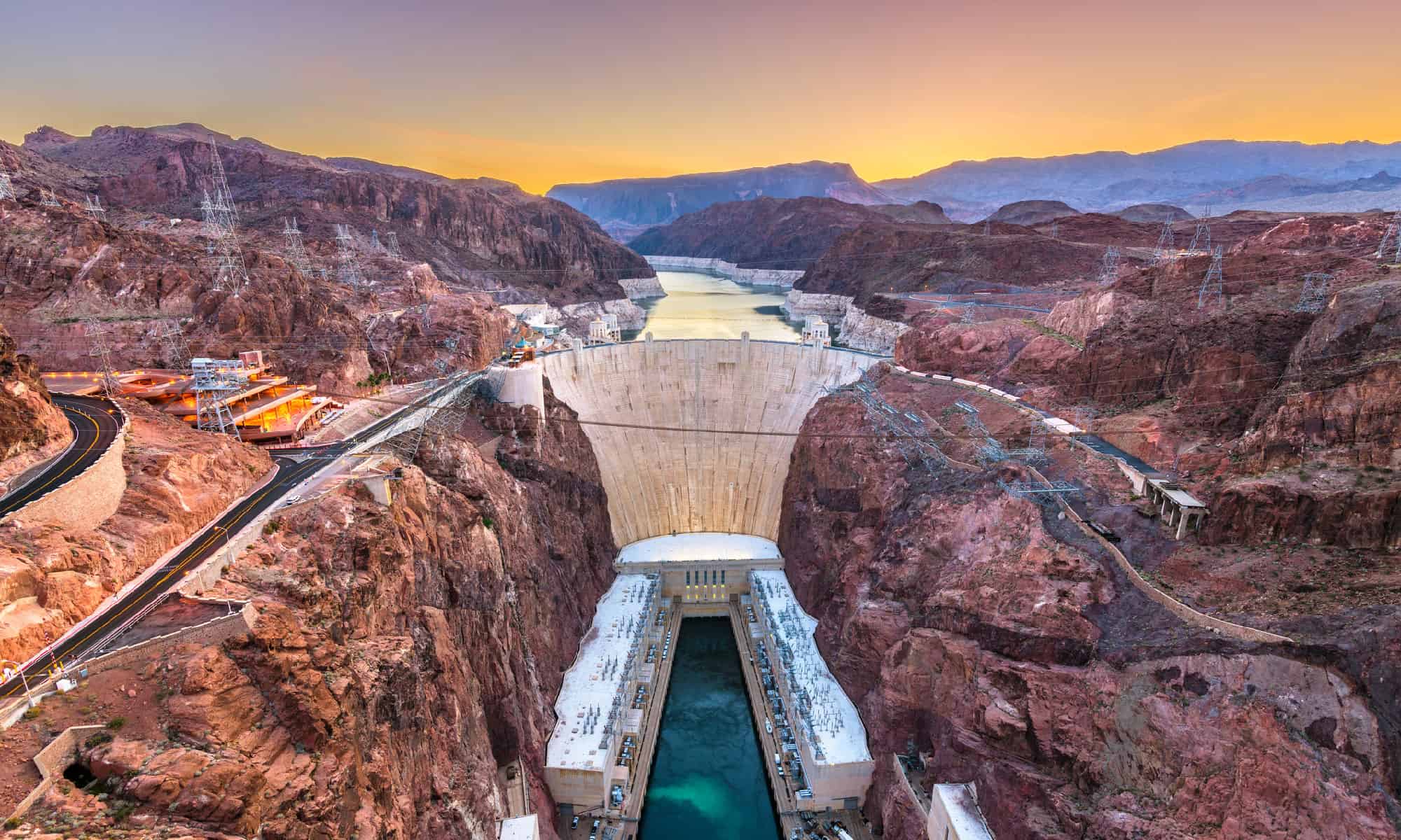 The Tallest Dam In The World Compared With The Hoover Dam