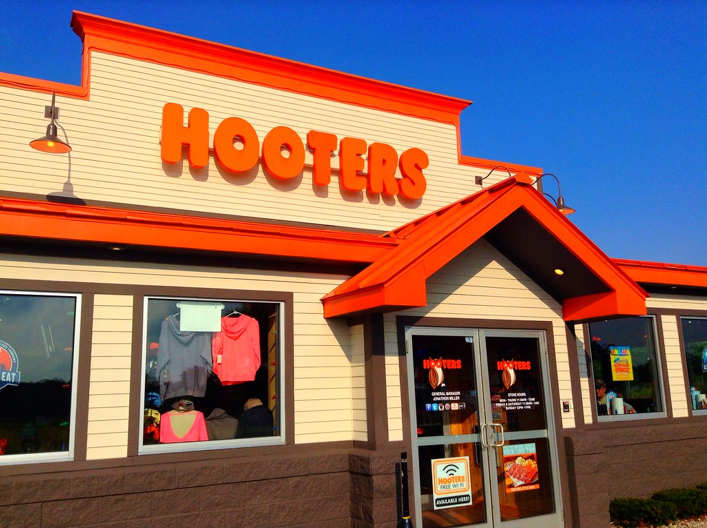 Hooters