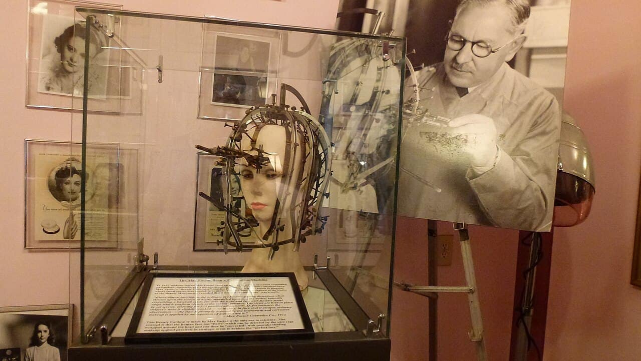 The Max Factor Beauty Micrometer (1932)