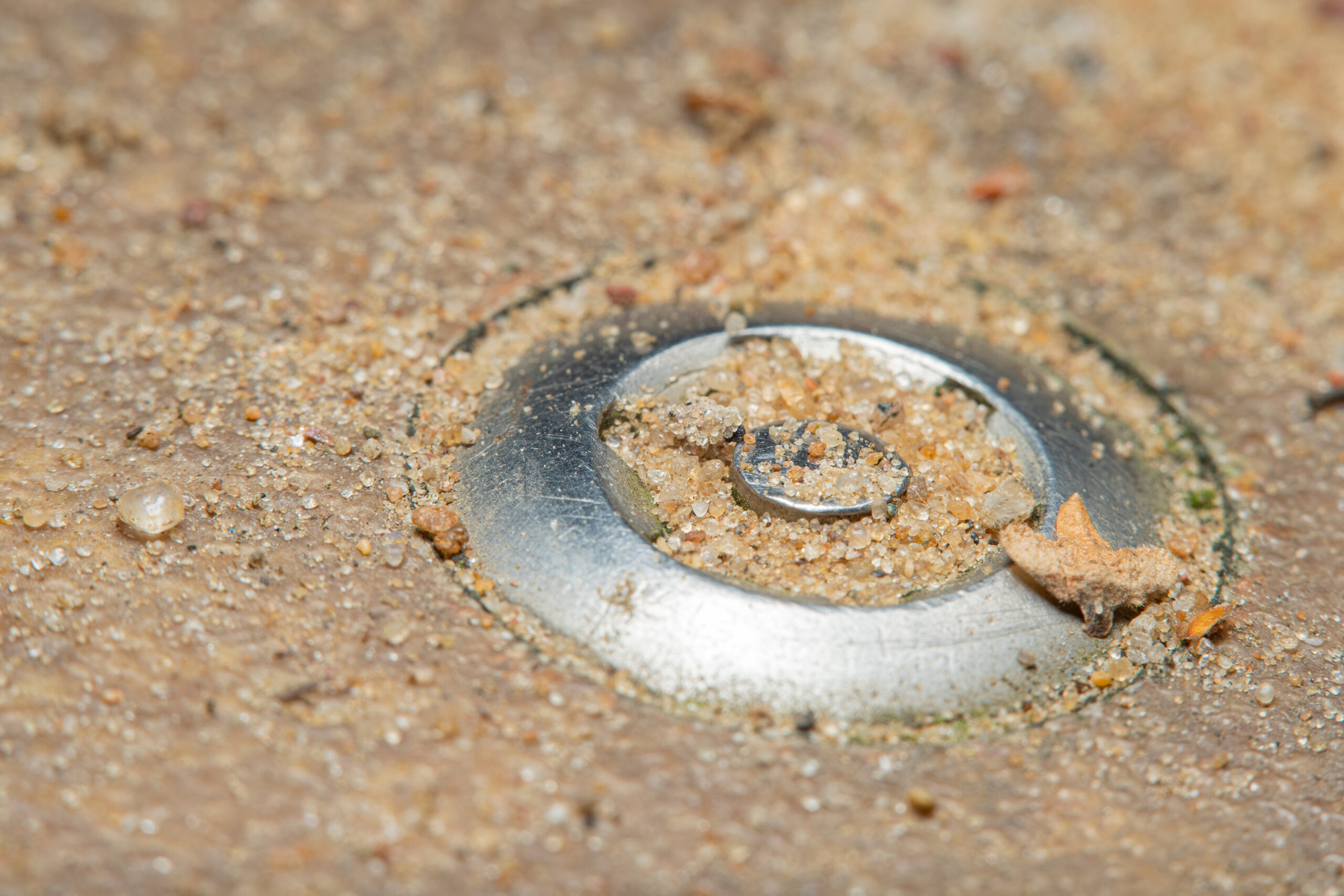 Buried Objects in the Sand