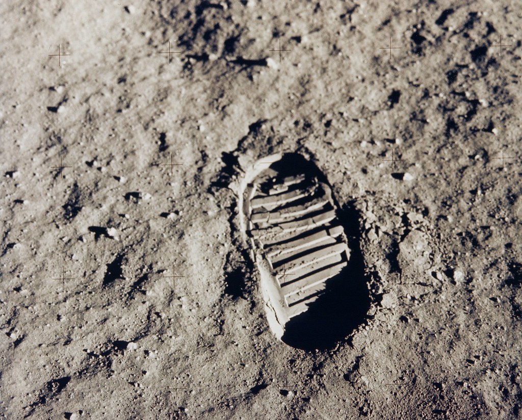 Answer 4: The Lander's Base and the Astronauts' Trails
