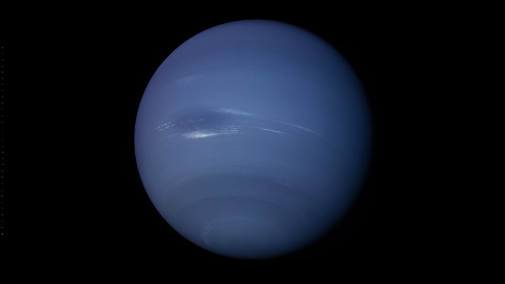 Neptune - Nasa's Voyager 2 - 1989