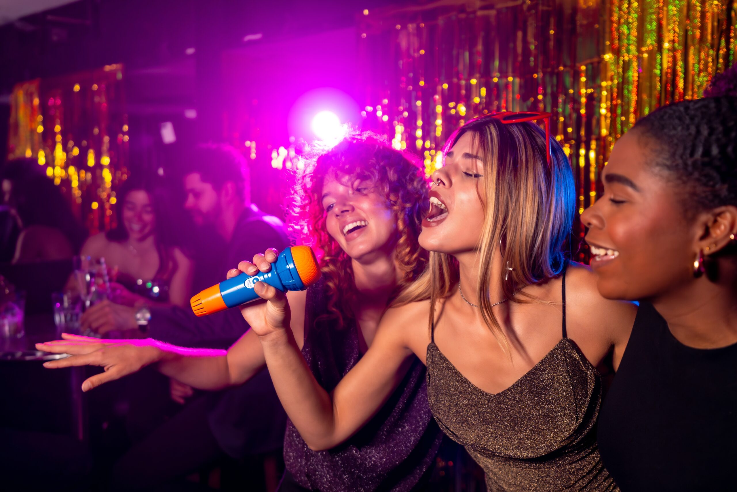 10 One-Hit Wonders Everyone Secretly Still Knows by Heart