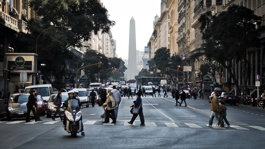 Buenos Aires, la ciudad contada. / The city to be told.