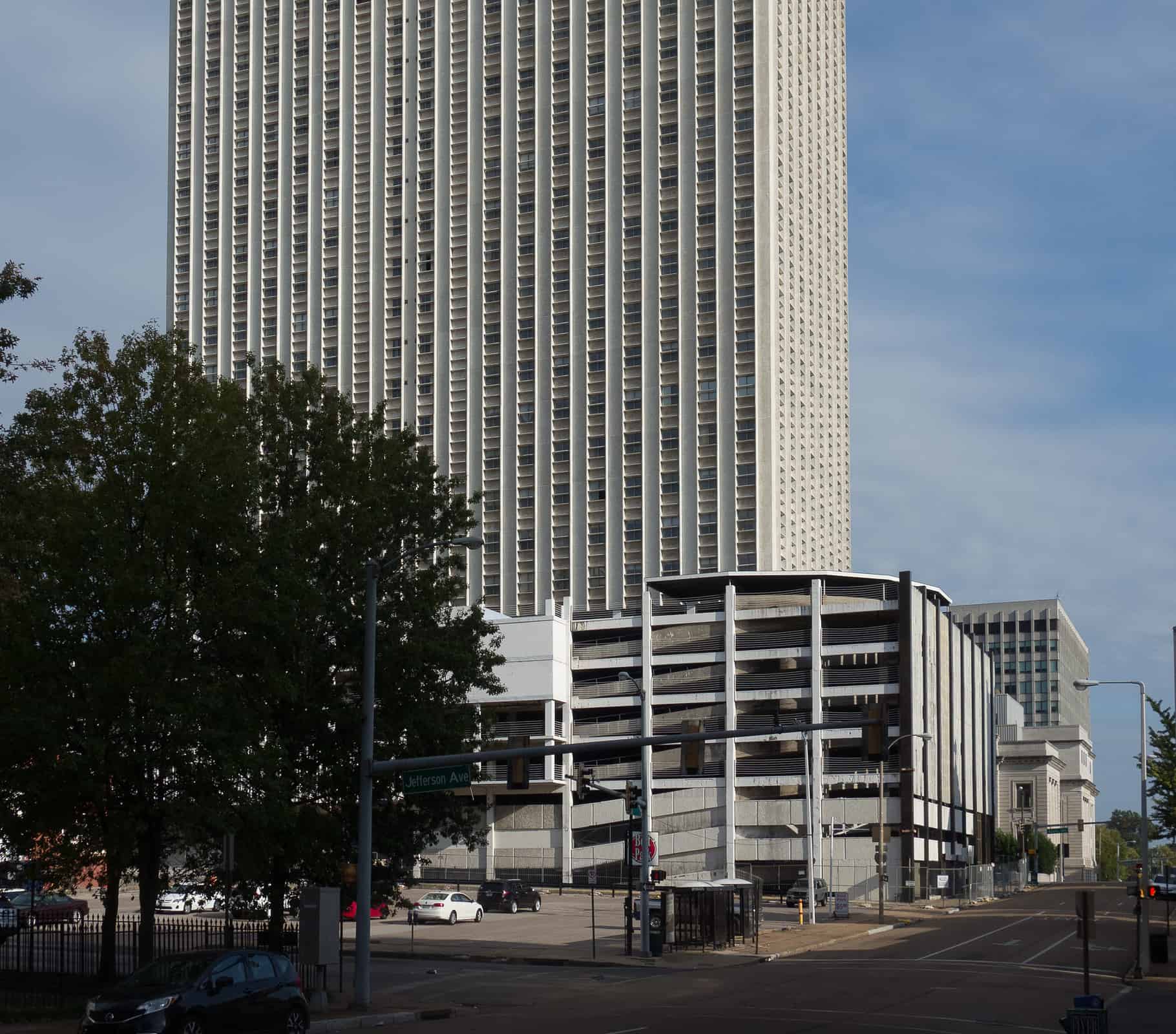 8. 100 North Main (Memphis, Tennessee)