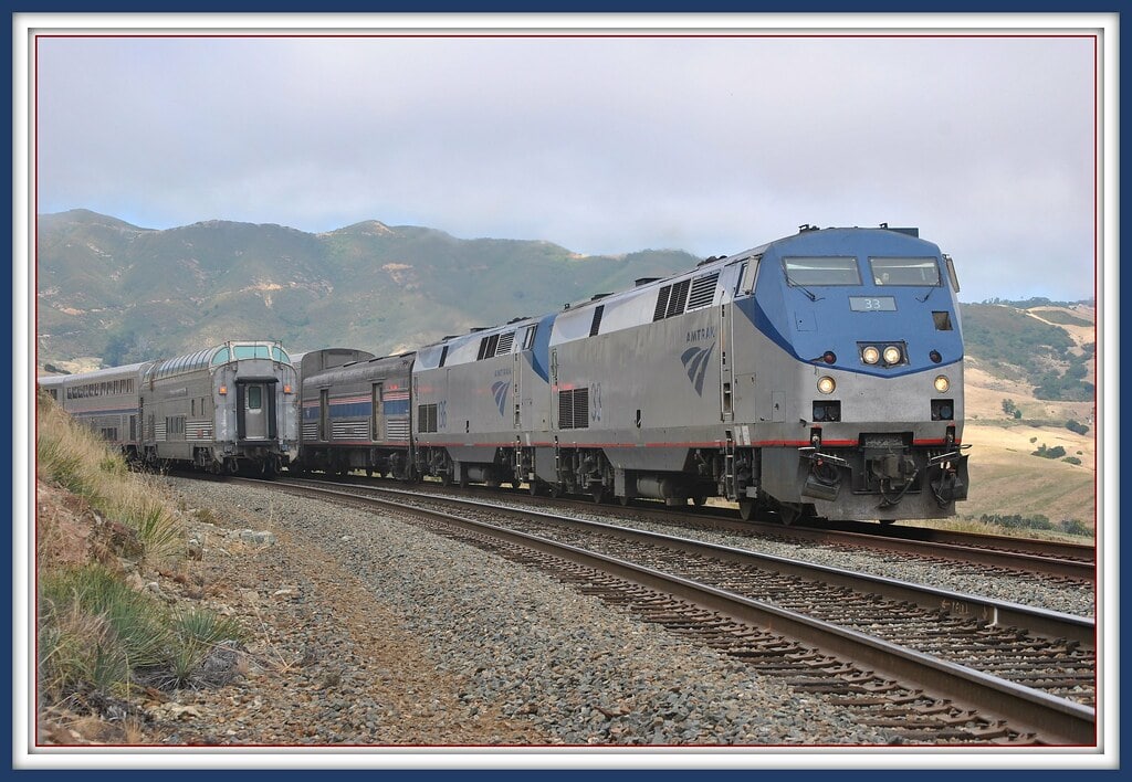 The Southbound Coast Starlight - Appears at last..