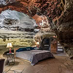 Beckham Creek Cave Lodge