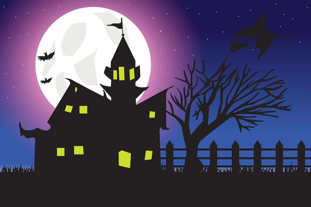Haunted House Wall Hanging