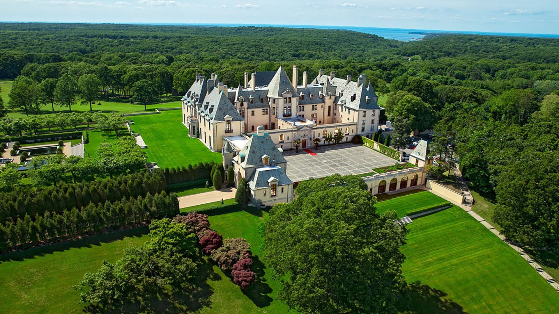 23 Lavish Estates Built by America's Rich and Powerful