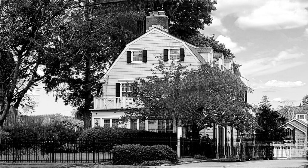 AMITYVILLE HORROR HOUSE NEW YORK