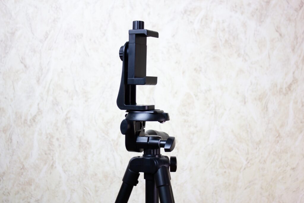 Smartphone tripod. Device for attaching a smartphone to a tripod, holder, static stabilizer.